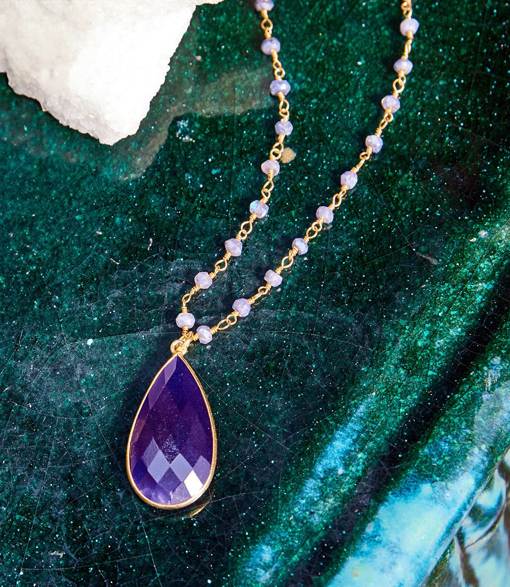 Beaded Teardrop Pendant Necklace - Image 8