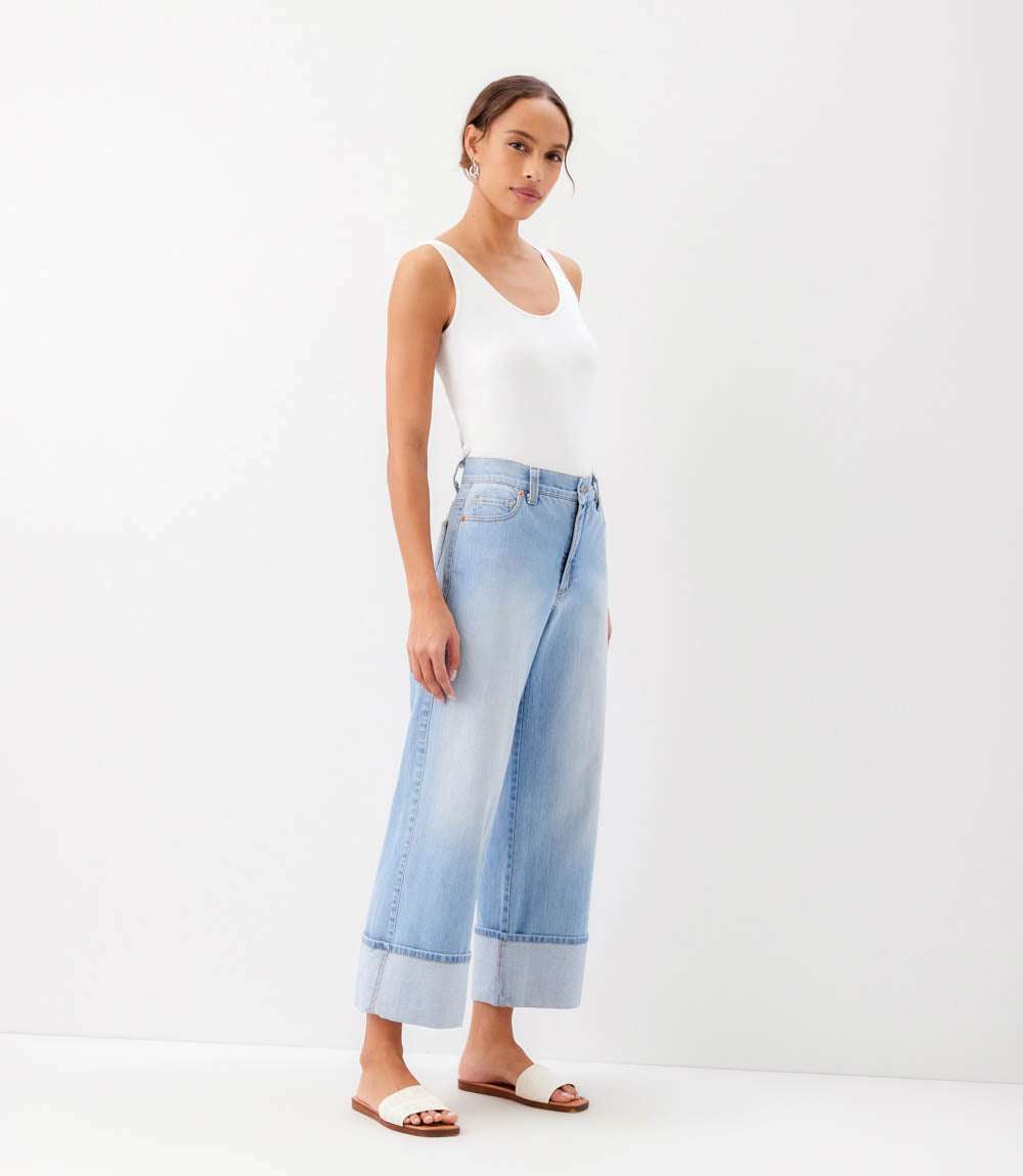 Cuffed Cropped Jeans - Image 4