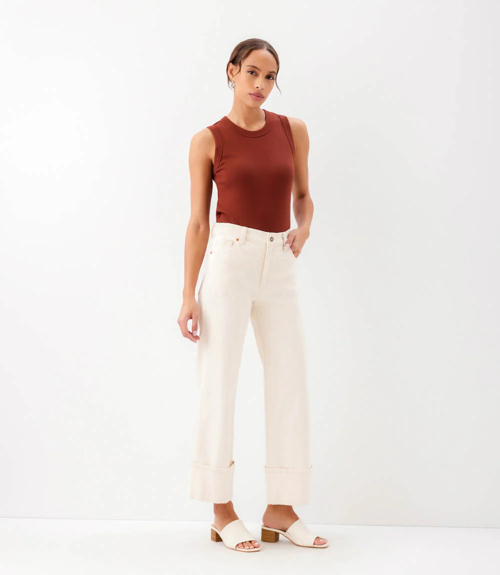 Cuffed Cropped Jeans - Image 4