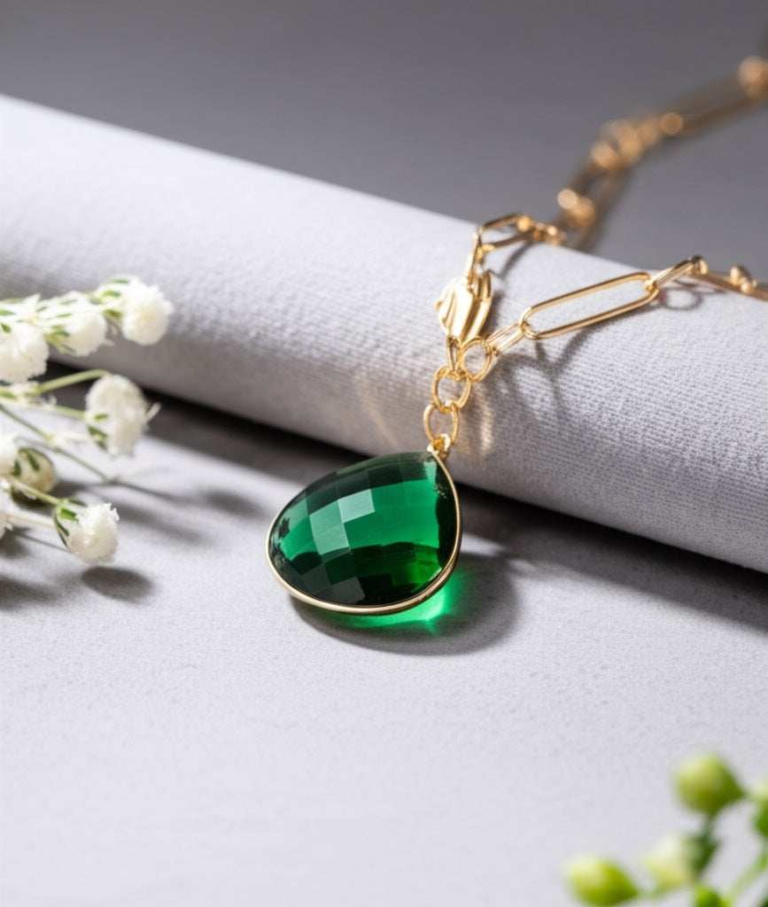 Emerald Quartz Pendant Necklace - Image 5