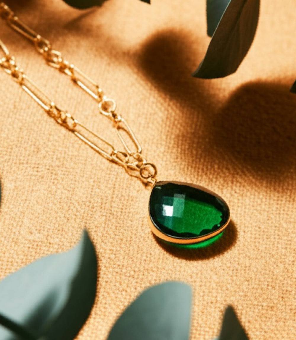 Emerald Quartz Pendant Necklace - Image 7