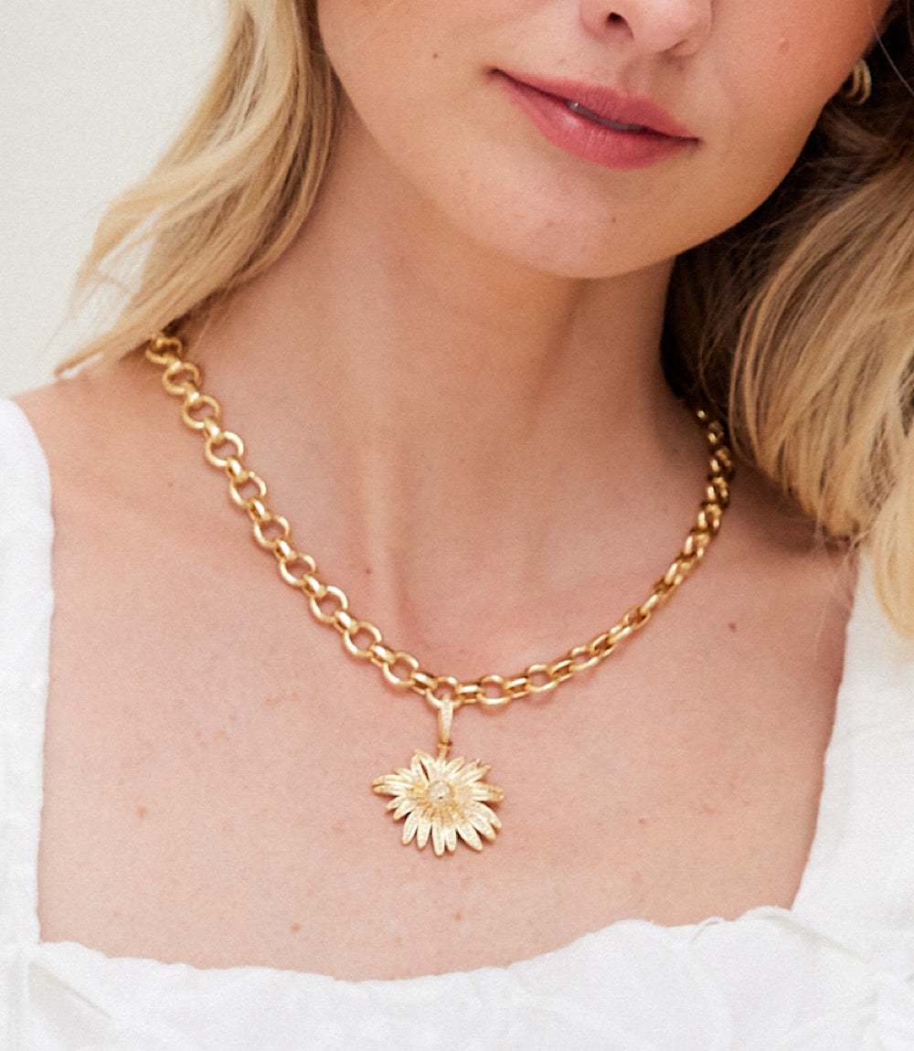 Flower Pendant Necklace - Image 5