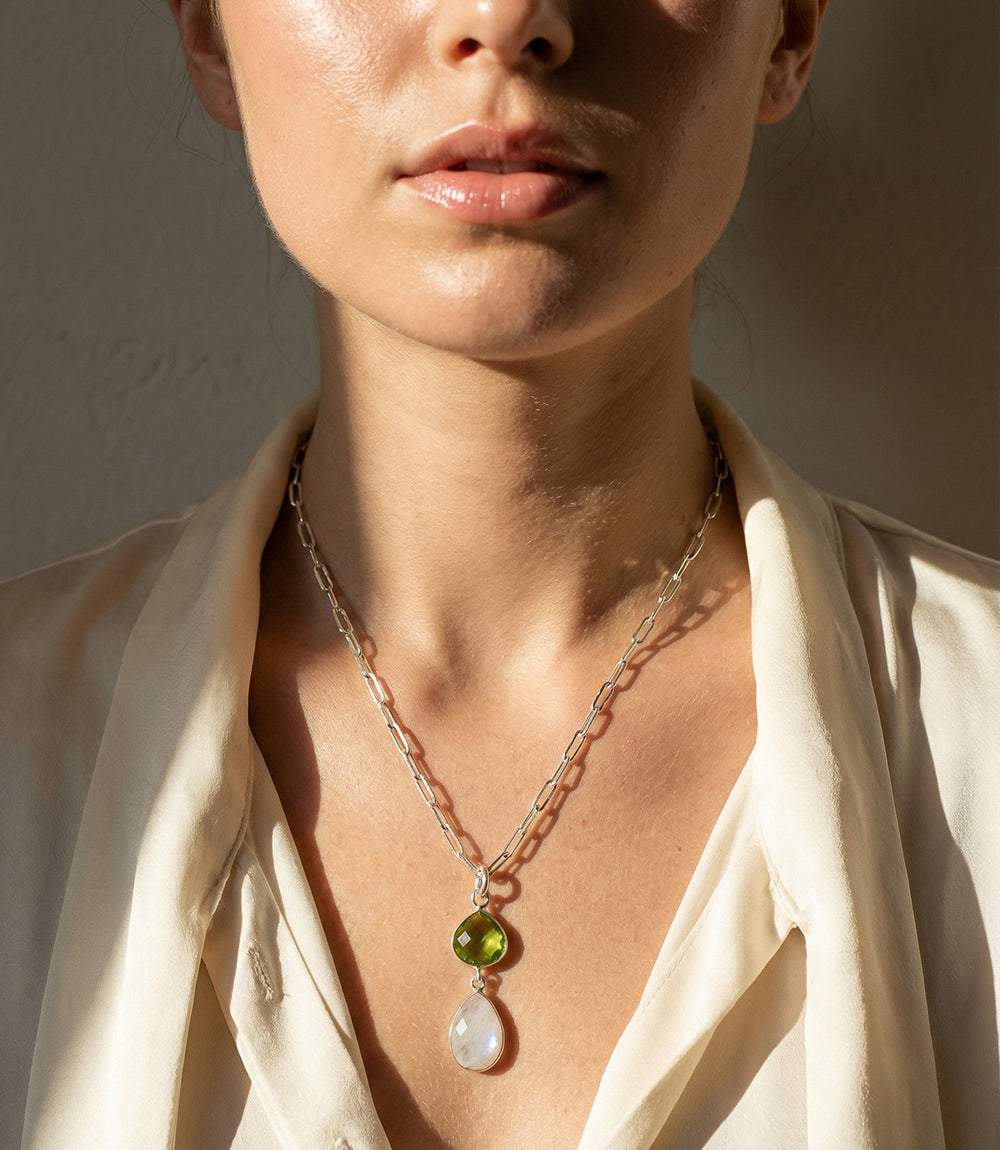 Moonstone And Peridot Pendant Necklace - Image 2