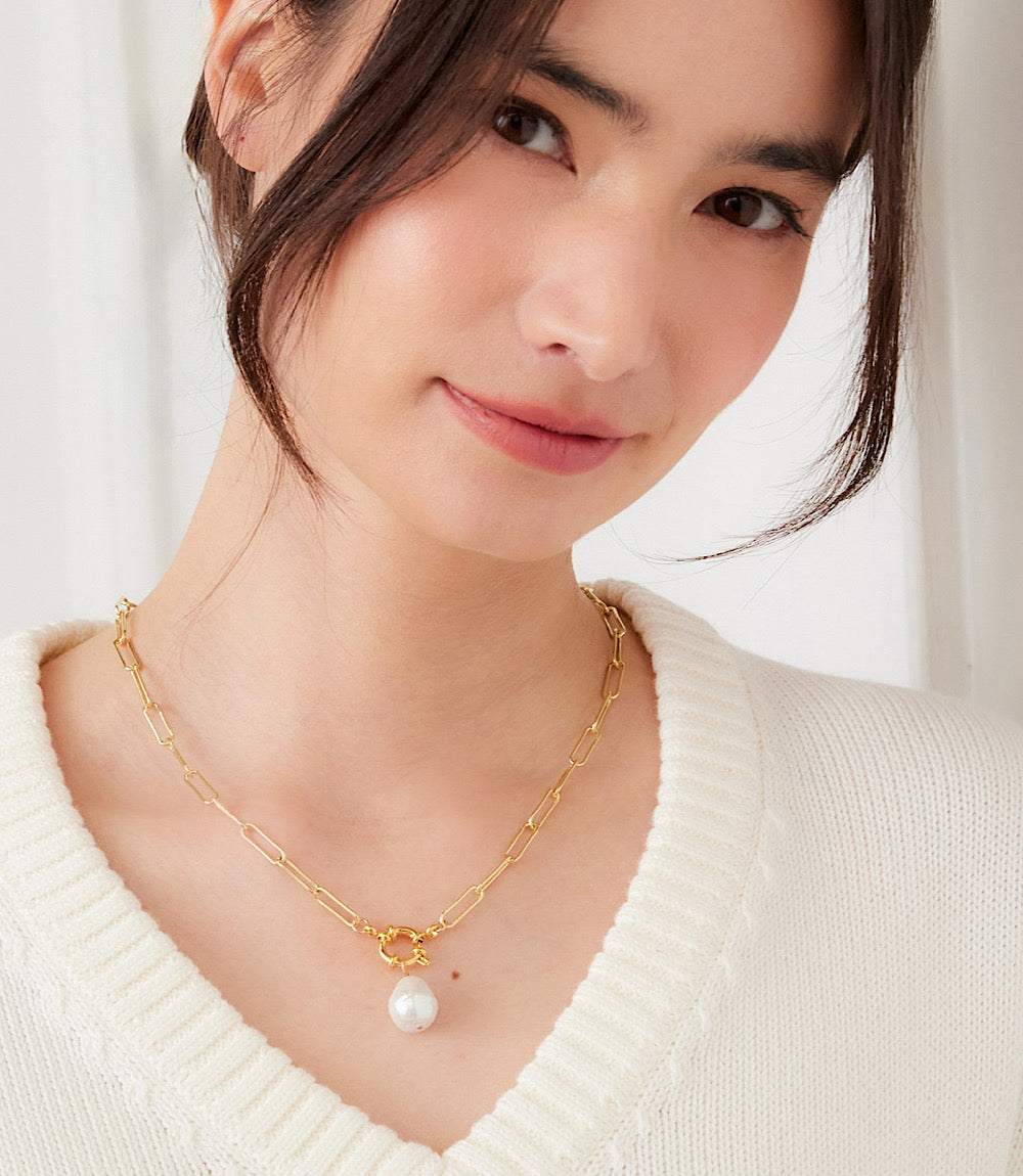 Pearl Toggle Necklace - Image 12