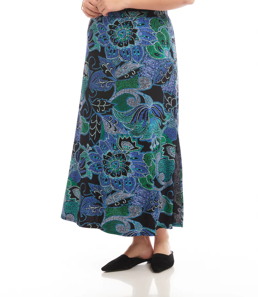 Plus Size Side-Slit Midi Skirt - Image 4