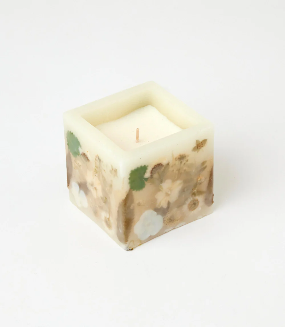 Pressed Flower Hurricane Candle - Image 3