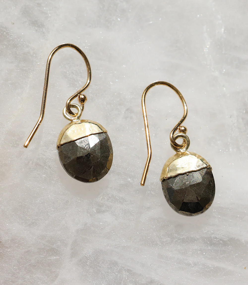 Pyrite Bezel Simple Earrings - Image 2