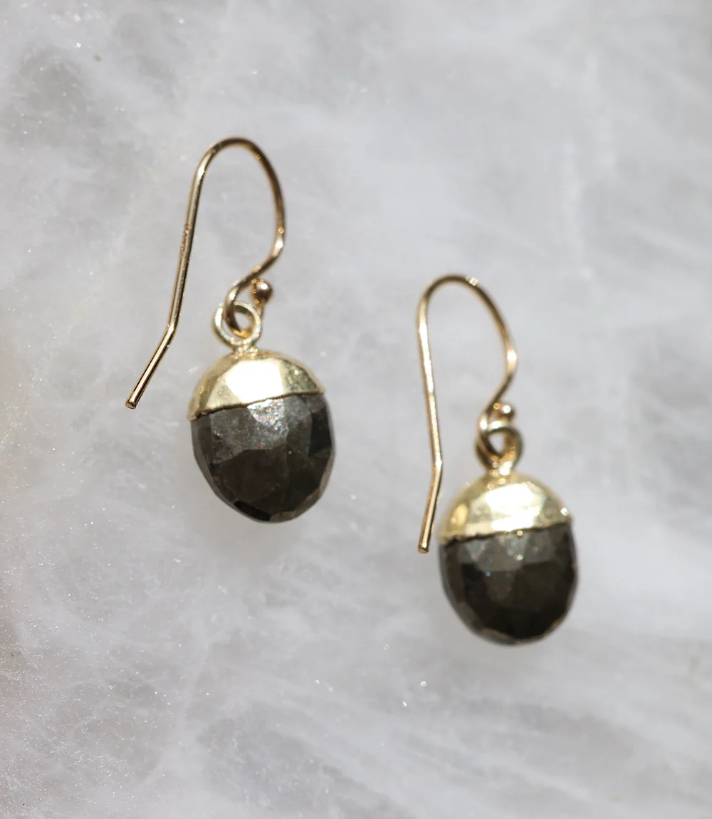 Pyrite Bezel Simple Earrings - Image 7