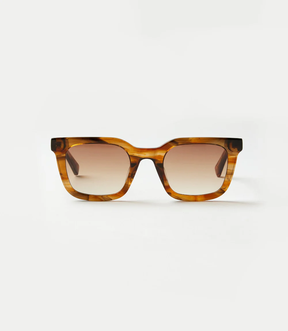 Quay Game Over Sunglasses - Image 2