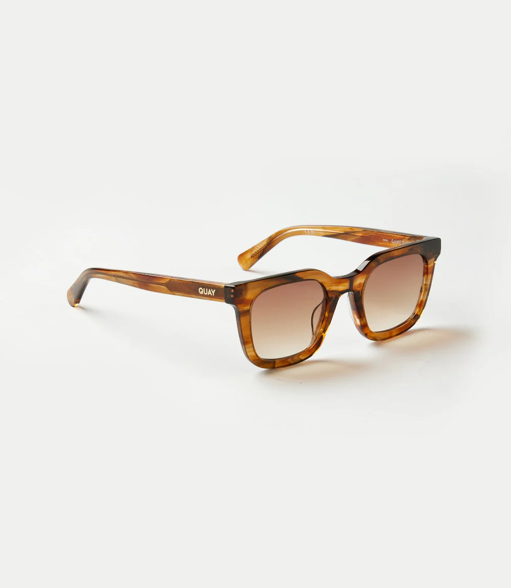 Quay Game Over Sunglasses - Image 3