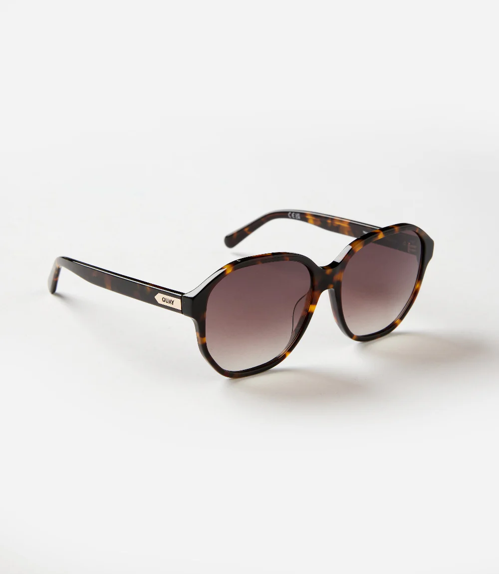 Quay Guess Again Sunglasses - Image 3