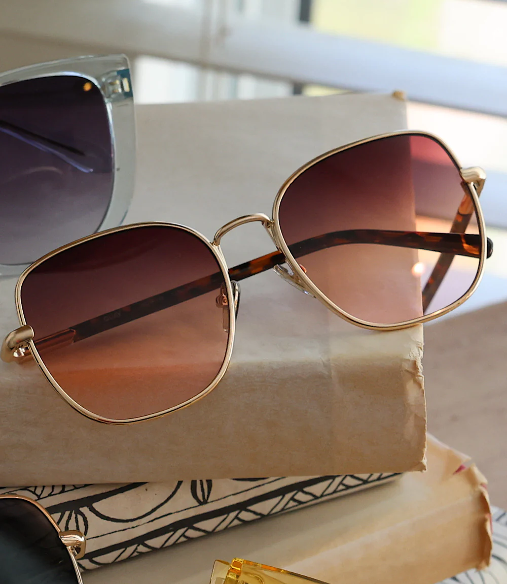 Quay Uptown Sunglasses - Image 7