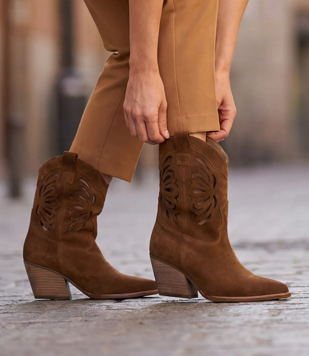 Seychelles Go West Cut Out Boots - Image 3