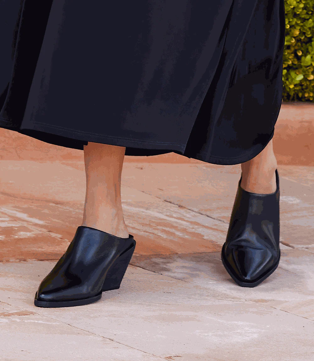 Seychelles Morning Joe Mule Boots - Image 8
