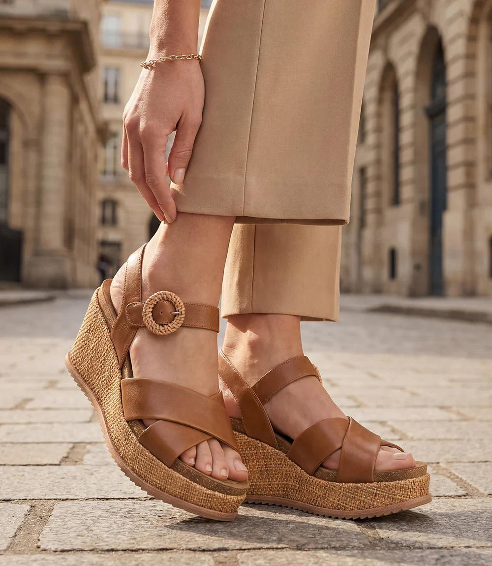 Sofft Dorathy Leather Raffia Wedge Sandals - Image 4