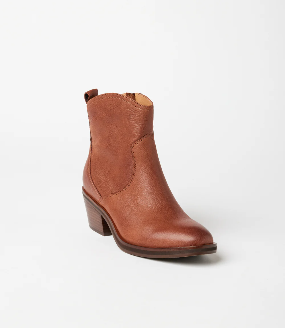 Sofft Shaelyn Pull On Western Booties - Image 6