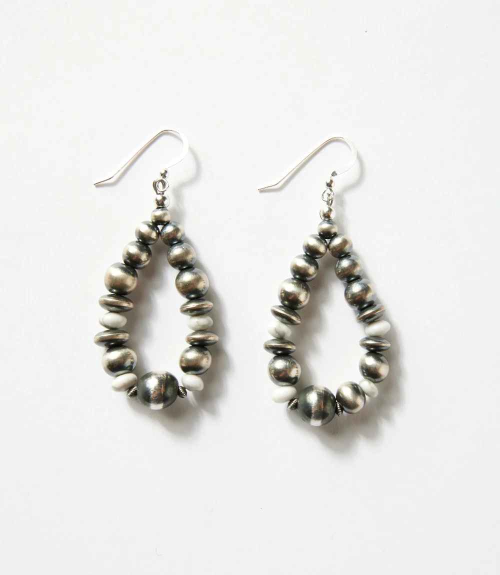White Buffalo And Navajo Pearl Heart Necklace And Earring Set - Image 4